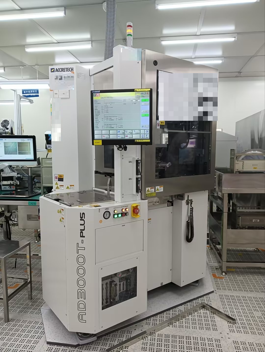 ACCRETECH TSK AD-3000T Plus 300mm dicing saw
