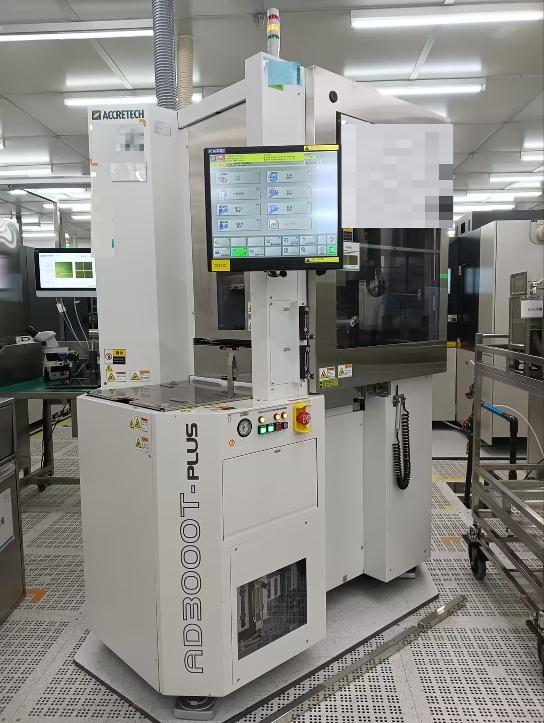ACCRETECH TSK AD-3000T Plus 300mm dicing saw